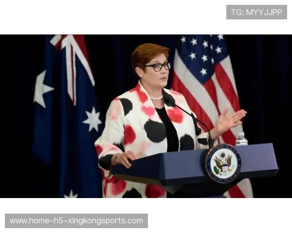 莱万否认离队传闻:经纪人强硬回击谣言风暴 莱万否认离队传闻:经纪人强硬回击谣言风暴