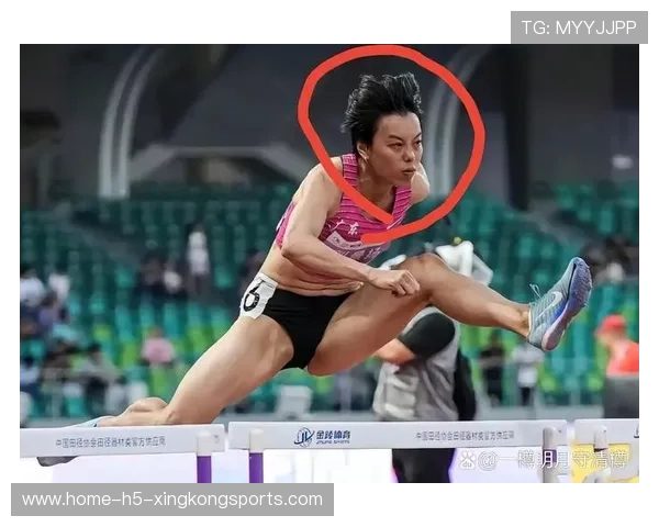 震撼全场：运动员“逆天反应”救场瞬间！